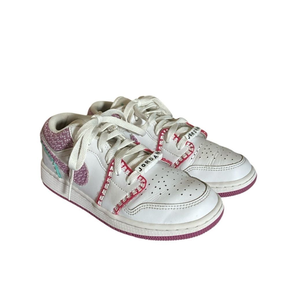 Nike Air Jordan White and Pink Retro Sneakers Youth Size 4